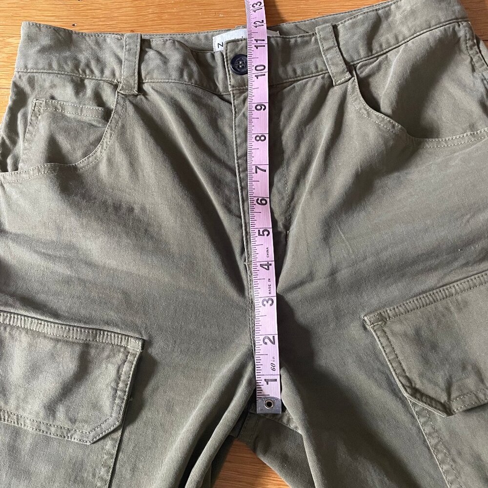 Nili Lotan Lucca Cargo Shorts, size O, olive green, NWT - Picture 5 of 9
